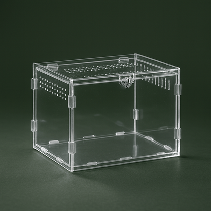 Boite en acrylique légère et ventilée – L’Atelier Terrator