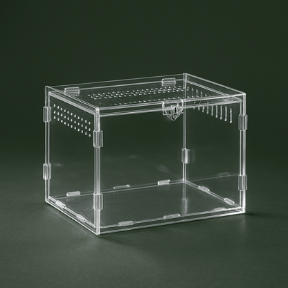 Boite en acrylique légère et ventilée – L’Atelier Terrator